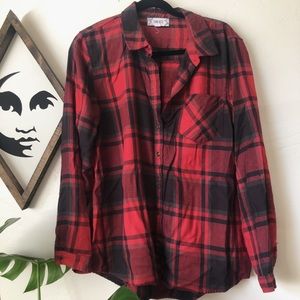 Boyfriend-Style Plaid Shirt